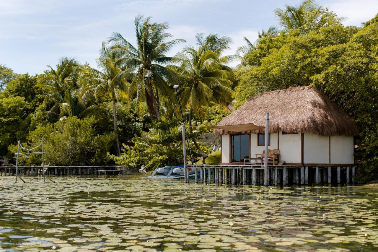 Lagoon Front Hut: Daily Cleaning, Bikes & Kayaks! バカラル エクステリア 写真