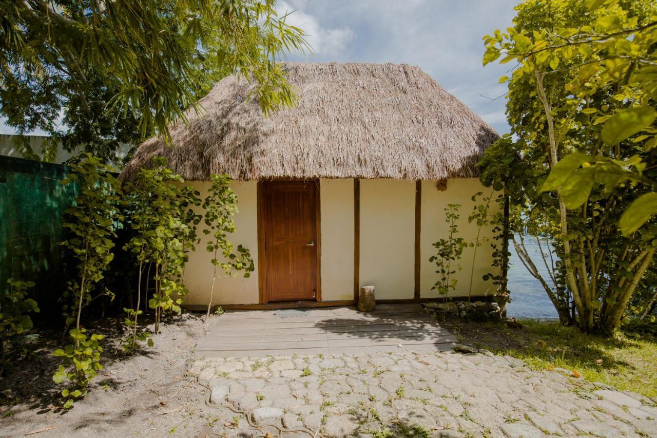 Lagoon Front Hut: Daily Cleaning, Bikes & Kayaks! バカラル エクステリア 写真